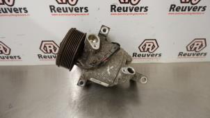 Used Air conditioning pump Renault Twingo III (AH) 0.9 Energy TCE 90 12V Price € 75,00 Margin scheme offered by Autorecycling Reuvers B.V.