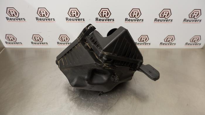 Begagnade Luftfilterhus Renault Twingo III (AH) 0.9 Energy TCE 90 12V Pris € 20,00 Marginaltabell erbjuds av Autorecycling Reuvers B.V.