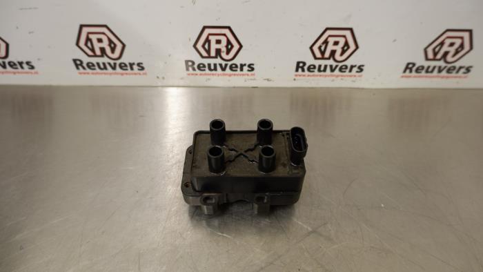 Gebrauchte Zündspule Renault Twingo (C06) 1.2 Preis € 20,00 Margenregelung angeboten von Autorecycling Reuvers B.V.