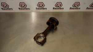 Begagnade Kolv Fiat 500 (312) 1.4 16V Pris € 50,00 Marginaltabell erbjuds av Autorecycling Reuvers B.V.