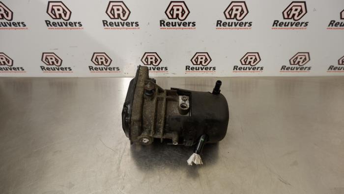 Usagé Pompe de direction Citroen C5 III Tourer (RW) 2.0 HDiF 16V Prix € 150,00 Règlement à la marge proposé par Autorecycling Reuvers B.V.
