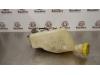 Master cylinder from a Peugeot 1007 (KM) 1.4 2006