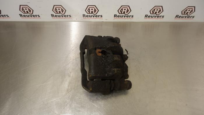 Gebrauchte Bremszange links vorne Iveco New Daily III 35C12V,S12V Preis € 40,00 Margenregelung angeboten von Autorecycling Reuvers B.V.
