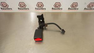 Used Rear seatbelt buckle, right Honda Civic (FK/FN) 1.4 i-Dsi Price € 10,00 Margin scheme offered by Autorecycling Reuvers B.V.