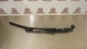 Used Front wiper arm Mitsubishi Pajero Pinin (H6/H7) 1.8 GDI 16V 3-drs. Price € 10,00 Margin scheme offered by Autorecycling Reuvers B.V.