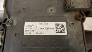 Handbremse Motor van een Opel Insignia 2.0 CDTI 16V 160 Ecotec 2011
