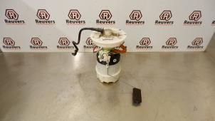 Used Electric fuel pump Ford Focus 2 1.6 16V Price € 35,00 Margin scheme offered by Autorecycling Reuvers B.V.