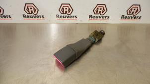 Used Rear seatbelt buckle, right Toyota Prius (NHW20) 1.5 16V Price € 10,00 Margin scheme offered by Autorecycling Reuvers B.V.