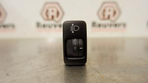 Used AIH headlight switch Toyota Prius (NHW20) 1.5 16V Price € 10,00 Margin scheme offered by Autorecycling Reuvers B.V.