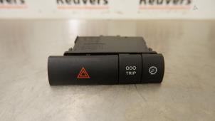 Used Panic lighting switch Toyota Prius (NHW20) 1.5 16V Price € 15,00 Margin scheme offered by Autorecycling Reuvers B.V.