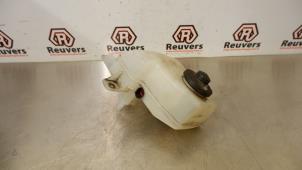 Used Brake fluid reservoir Toyota Prius (NHW20) 1.5 16V Price € 15,00 Margin scheme offered by Autorecycling Reuvers B.V.