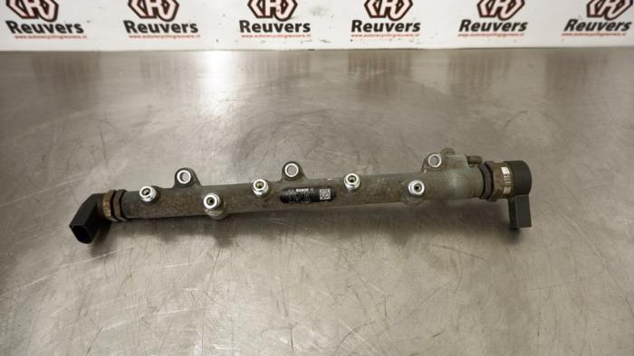 Kraftstoffverteiler mei oenummer 0281002497 Vorrat