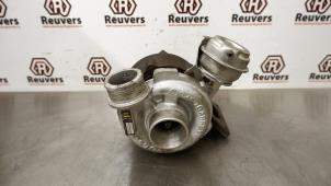 Begagnade Turbo Volvo V70 (SW) 2.4 D5 20V Pris € 150,00 Marginaltabell erbjuds av Autorecycling Reuvers B.V.