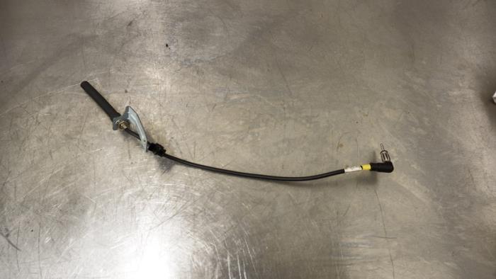 Używane Antena (rózne) Kia Pro cee'd (EDB3) 1.6 CVVT 16V Cena € 25,00 Procedura marży oferowane przez Autorecycling Reuvers B.V.