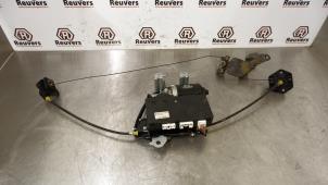 Used Sliding door motor, left Mazda 5 (CR19) 1.8i 16V Price € 100,00 Margin scheme offered by Autorecycling Reuvers B.V.