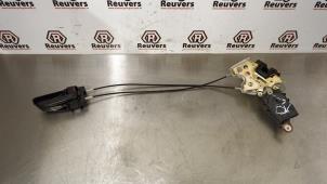 Used Front door lock mechanism 4-door, right Subaru Forester (SG) 2.0 16V X Price € 35,00 Margin scheme offered by Autorecycling Reuvers B.V.