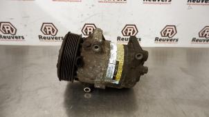 Used Air conditioning pump Renault Scénic II (JM) 2.0 16V Price € 50,00 Margin scheme offered by Autorecycling Reuvers B.V.