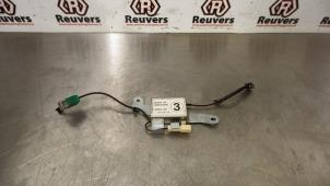 Used Antenna Amplifier Subaru Forester (SG) 2.0 16V X Price € 20,00 Margin scheme offered by Autorecycling Reuvers B.V.