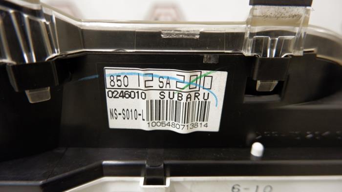 Instrumentenbrett van een Subaru Forester (SG) 2.0 16V X 2003