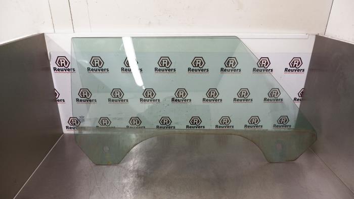 Usados Ventanilla de puerta de 2 puertas derecha Mini Mini (R56) 1.6 16V Cooper Precio € 35,00 Norma de margen ofrecido por Autorecycling Reuvers B.V.