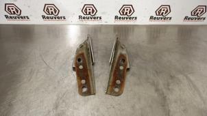 Used Bonnet Hinge Lada Kalina (1119) 1.6 Price on request offered by Autorecycling Reuvers B.V.