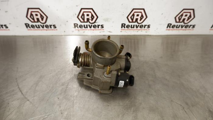Used Throttle body Lada Kalina (1119) 1.6 Price € 40,00 Margin scheme offered by Autorecycling Reuvers B.V.