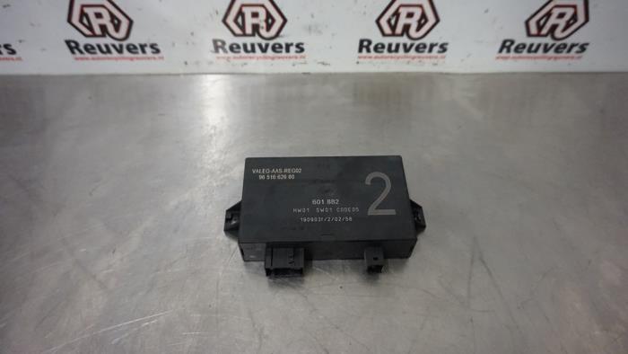 Begagnade PDC-modul Peugeot 307 CC (3B) 2.0 16V Pris € 40,00 Marginaltabell erbjuds av Autorecycling Reuvers B.V.