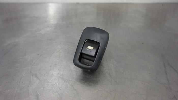 Electric window switch from a Peugeot 307 CC (3B) 2.0 16V 2004