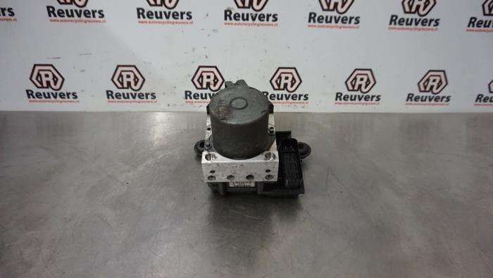 Used ABS pump Ford Transit 2.2 TDCi 16V Price € 85,00 Margin scheme offered by Autorecycling Reuvers B.V.
