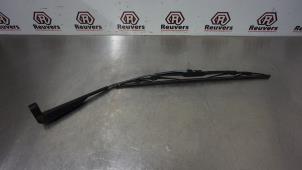Used Rear wiper arm Peugeot 205 II (20A/C) 1.4 Price € 10,00 Margin scheme offered by Autorecycling Reuvers B.V.