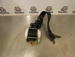 Used Front seatbelt, left BMW 3 serie (E90) 320Si 16V Price € 35,00 Margin scheme offered by Autorecycling Reuvers B.V.