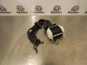 Used Front seatbelt, right BMW 3 serie (E90) 320Si 16V Price € 35,00 Margin scheme offered by Autorecycling Reuvers B.V.