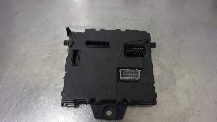 Used Body control computer Renault Kangoo Express (FW) 1.5 dCi 70 Price € 100,00 Margin scheme offered by Autorecycling Reuvers B.V.