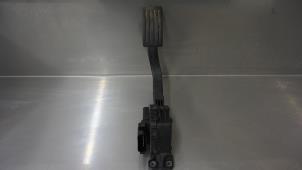 Used Accelerator pedal Volvo V50 (MW) 2.0 16V Price € 40,00 Margin scheme offered by Autorecycling Reuvers B.V.