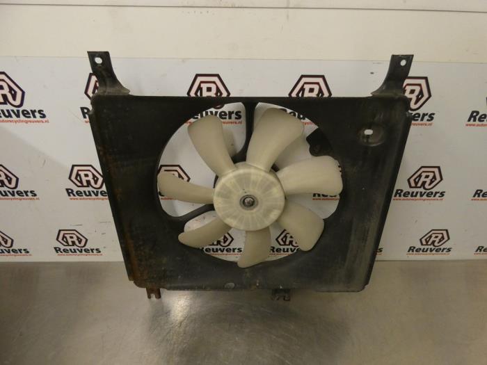Ventilateur moteur d'un Suzuki Alto (GF) 1.0 12V 2012