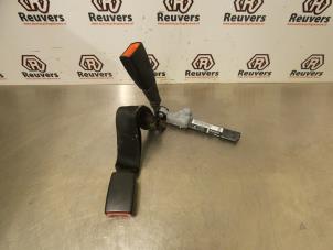 Used Rear seatbelt tensioner, right BMW 3 serie Touring (E91) 318i 16V Price € 35,00 Margin scheme offered by Autorecycling Reuvers B.V.