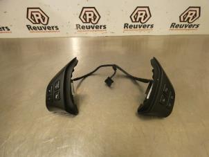 Used Steering wheel mounted radio control BMW 3 serie Touring (E91) 318i 16V Price € 20,00 Margin scheme offered by Autorecycling Reuvers B.V.