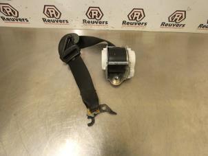 Used Front seatbelt, left BMW 3 serie Touring (E91) 318i 16V Price € 35,00 Margin scheme offered by Autorecycling Reuvers B.V.