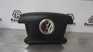 Usagé Airbag gauche (volant) Volkswagen Caddy III (2KA,2KH,2CA,2CH) 2.0 SDI Prix € 50,00 Règlement à la marge proposé par Autorecycling Reuvers B.V.