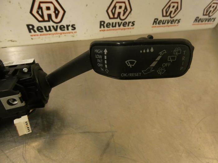 Interruptor combinado columna de dirección de un Volkswagen Golf VII (AUA) 1.2 TSI BlueMotion 16V 2013