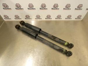 Used Shock absorber kit Toyota Yaris Verso (P2) 1.5 16V Price € 30,00 Margin scheme offered by Autorecycling Reuvers B.V.