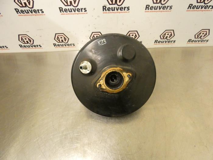Gebrauchte Bremskraftverstärker Toyota Yaris Verso (P2) 1.5 16V Preis € 40,00 Margenregelung angeboten von Autorecycling Reuvers B.V.
