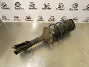 Used Front shock absorber rod, left Toyota Yaris Verso (P2) 1.5 16V Price € 35,00 Margin scheme offered by Autorecycling Reuvers B.V.