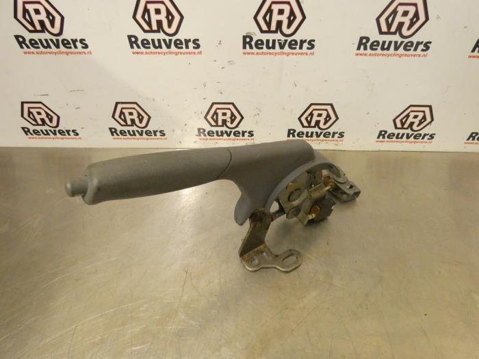 Gebrauchte Handbremsgriff Toyota Yaris Verso (P2) 1.5 16V Preis € 30,00 Margenregelung angeboten von Autorecycling Reuvers B.V.