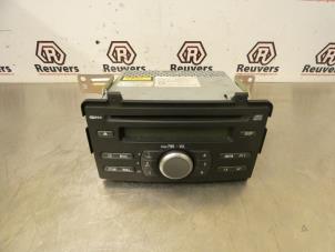 Używane Radioodtwarzacz CD Daihatsu Cuore (L251/271/276) 1.0 12V DVVT Cena € 60,00 Procedura marży oferowane przez Autorecycling Reuvers B.V.