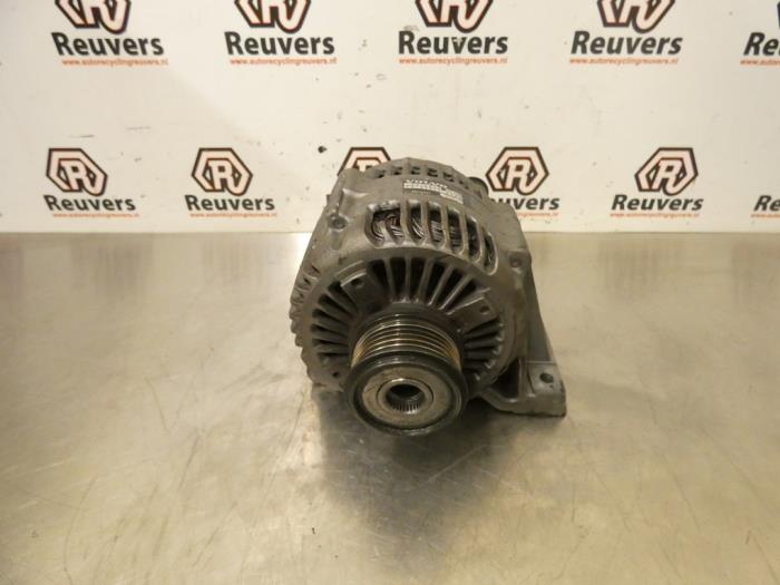 Usagé Dynamo Volvo V40 (VW) 1.8 16V Prix € 35,00 Règlement à la marge proposé par Autorecycling Reuvers B.V.