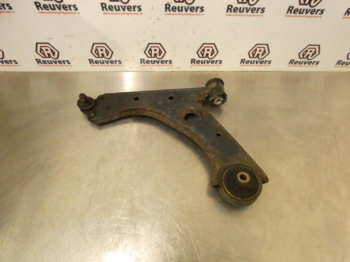 Front wishbone, left Opel Corsa D 1.2 16V - 13426552