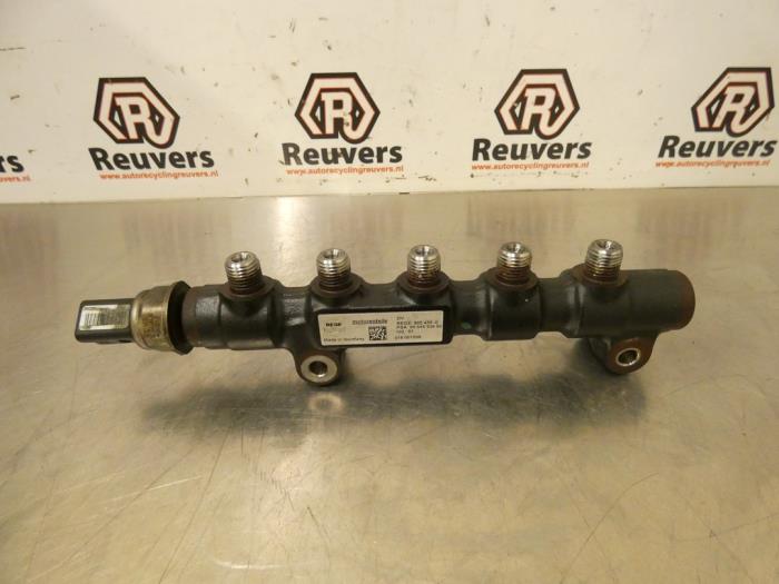 Gebrauchte Kraftstoffverteiler Peugeot 207/207+ (WA/WC/WM) 1.6 HDi 16V Preis € 30,00 Margenregelung angeboten von Autorecycling Reuvers B.V.