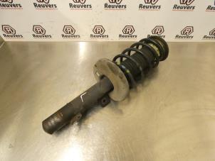 Used Front shock absorber rod, left Peugeot 207/207+ (WA/WC/WM) 1.6 HDi 16V Price € 35,00 Margin scheme offered by Autorecycling Reuvers B.V.