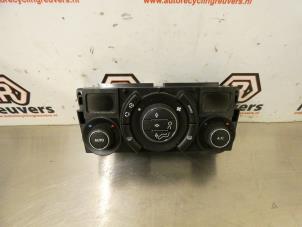 Usados Panel de control de calefacción Peugeot 3008 I (0U/HU) 1.6 16V THP 155 Precio € 50,00 Norma de margen ofrecido por Autorecycling Reuvers B.V.